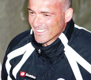 Il tecnico dell'Atletico Stornara Nicola Borrelli