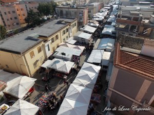 Il mercato settimanale di Orta Nova, foto di Luca Caporale
