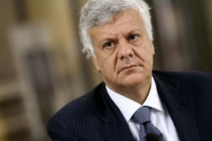 Il ministro all'ambiente Gianluca Galletti