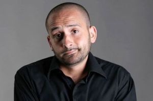 Il comico Santino Caravella