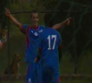 Ciccone e Lizza esultano dopo il gol che regala la vittoria al Carapelle, foto di Luca Caporale