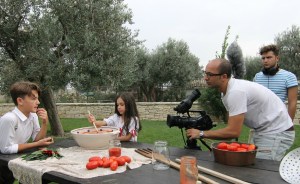 sul set, da sinistra: Andrea Nota, Alice Circelli, Giorgio De Falco, Donato Palermino