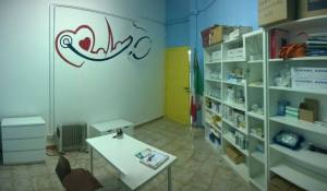 L'interno della sede del banco farmaceutico presso la Misericordia