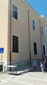La finestra caduta alla Scuola Elementare I Circolo