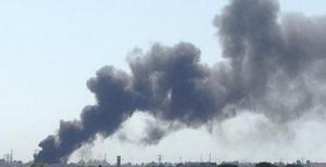 Una immagine del fumo sprigionatosi dall'incendio di ieri