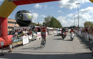 Tommaso Elettrico sul traguardo di Cerignola