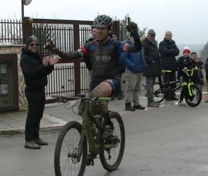 Davide Catalano sul traguardo di Ordona per il 3° Trofeo RDR Bike